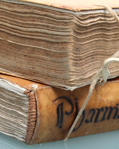 Antique pharmacopoeias